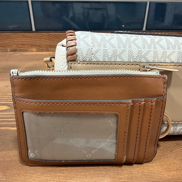 Michael Kors Cream and Tan Signature Small Satchel & little wallet - Picture 10 of 12